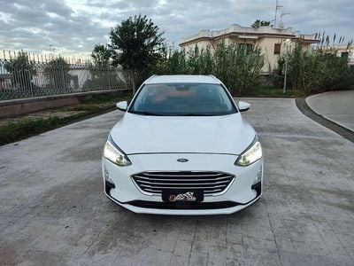 Usata Ford Focus 125 CV (91 kW) 2022 Bianco Station wagon