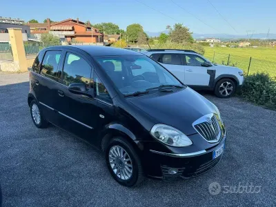 Usata Lancia Musa 95 CV (69 kW) 2012 Nero Monovolume