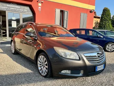 Usata Opel Insignia Cosmo 160 CV (117 kW) 2009 Grigio Station wagon