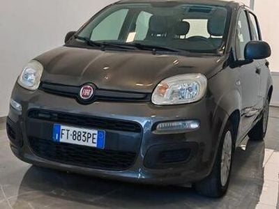 Usata Fiat Panda Lounge 69 CV (50 kW) 2018 Giallo Utilitaria
