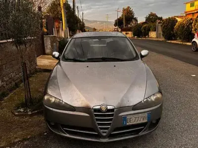 Usata Alfa Romeo 147 Distinctive 120 CV (88 kW) 2007 Grigio Utilitaria