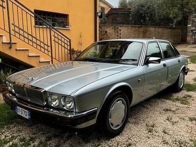 Occasion Jaguar XJ 234 ch (172 kW) 1991 Gris Berline
