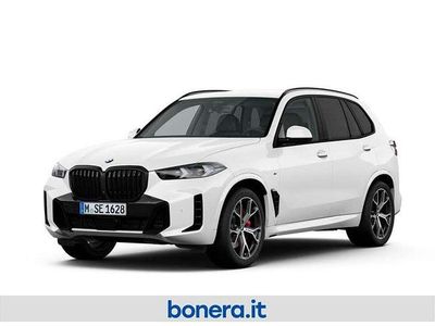 Nuova BMW X5 M Sport 298 CV (219 kW) 2026 Alpin white pastello SUV