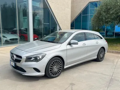 Usata Mercedes CLA200 Business 136 CV (100 kW) 2016 Argento Station wagon
