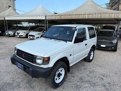 Usata Mitsubishi Pajero Comfort Edition 100 CV (73 kW) 1995 Bianco SUV