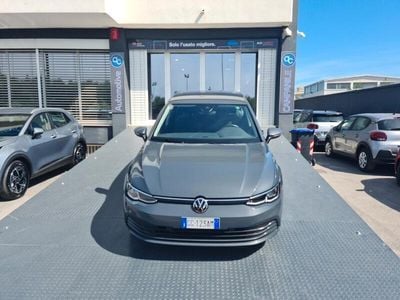 Usata VW Golf VIII Life 110 CV (80 kW) 2021 Grigio Berlina