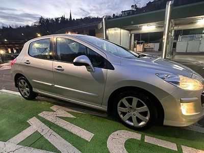 Usata Peugeot 308 115 CV (84 kW) 2008 Grigio Berlina