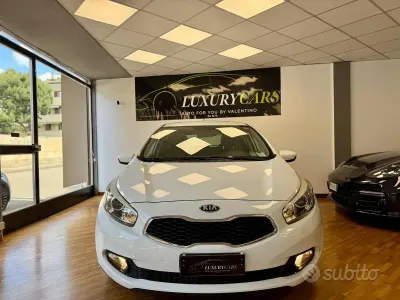 Usata Kia Ceed 100 CV (73 kW) 2014 Bianco Utilitaria