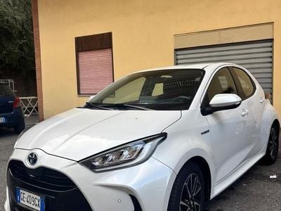 Usata Toyota Yaris Hybrid 2021 Bianco Berlina
