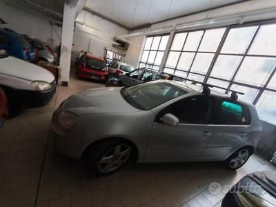 Usata VW Golf V 105 CV (77 kW) 2007 Grigio Berlina