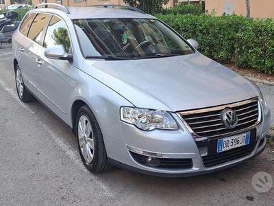 usata VW Passat Passat Var. Bs. 2.0 TDI Comfortline BMT