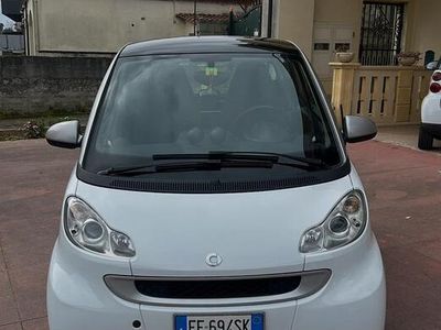 Usata 2010 Smart ForTwo Coupé Utilitaria | 4700 €