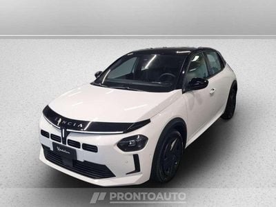 Nuova Lancia Ypsilon 110 CV (80 kW) 2026 Bianco marmo con tetto nero Utilitaria