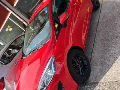 Usata Ford Fiesta 85 CV (62 kW) 2018 Rosso Utilitaria