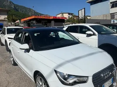 Käytetty Audi A1 Ambition 90 HP (66 kW) 2015 Valkoinen Viistoperä