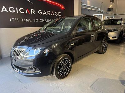 Usata Lancia Ypsilon 69 CV (50 kW) 2024 Nero Utilitaria