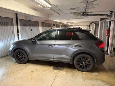 Usata VW T-Roc R-line 150 CV (110 kW) 2022 Grigio SUV