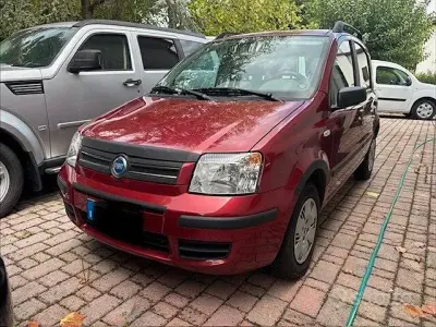 Usata Fiat Panda Dynamic 60 CV (44 kW) 2006 Rosso Utilitaria