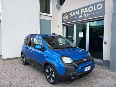 Usata Fiat Panda Cross Cross 69 CV (50 kW) 2025 Blu Utilitaria