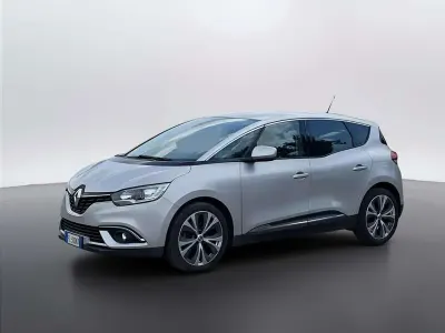 Usata Renault Scénic IV Intens 110 CV (80 kW) 2017 Grigio chiaro Monovolume