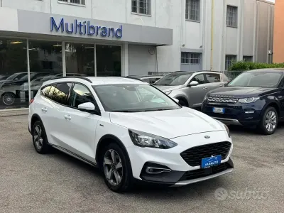 Usata Ford Focus Active 120 CV (88 kW) 2020 Bianco Station wagon