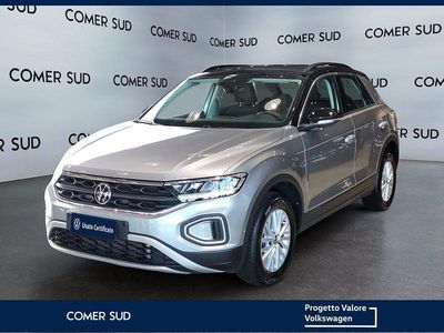 Usata VW T-Roc Life 150 CV (110 kW) 2024 Argento SUV