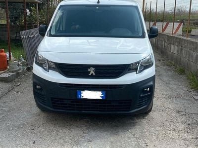 Usata Peugeot Partner 102 CV (75 kW) 2021 Monovolume