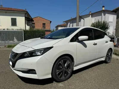 Usata Nissan Leaf Tekna 89 kW (122 CV) 2021 Bianco Utilitaria