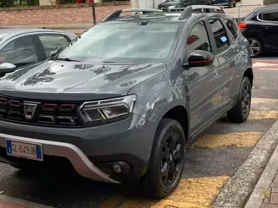 Usata Dacia Duster Extreme 101 CV (74 kW) 2022 Grigio SUV