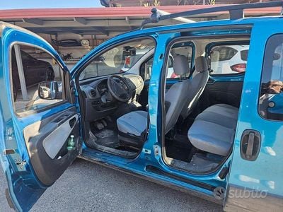 Usata Peugeot Bipper 70 CV (51 kW) 2010 Blu Monovolume