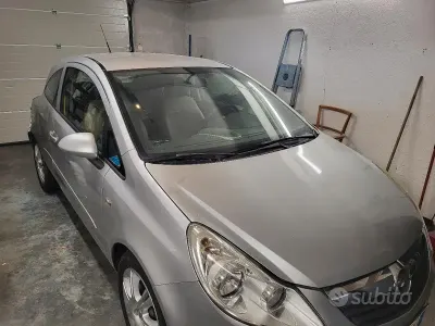 Usata Opel Corsa 75 CV (55 kW) 2006 Utilitaria