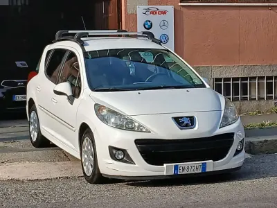 Usata Peugeot 207 73 CV (53 kW) 2012 Bianco Station wagon