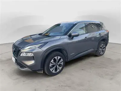 Begagnad Nissan X-Trail Tekna 204 HK (150 kW) 2024 Grå SUV