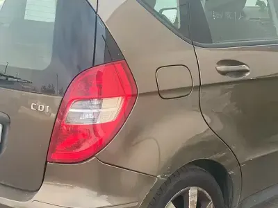 Usata Mercedes A160 Executive 95 CV (69 kW) 2011 Marrone Utilitaria