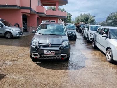 Begagnad Fiat Panda Cross Cross 95 HK (69 kW) 2018 Grå Halvkombi