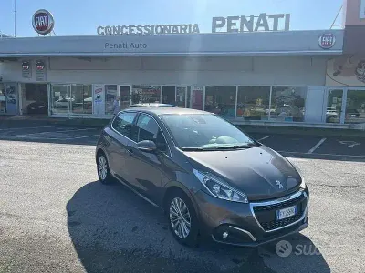 Usata Peugeot 208 Allure 110 CV (80 kW) 2019 Grigio Utilitaria