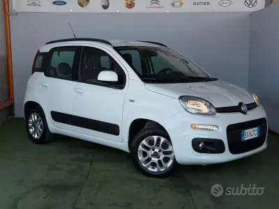 Usata Fiat Panda Lounge 69 CV (50 kW) 2015 Bianco Utilitaria
