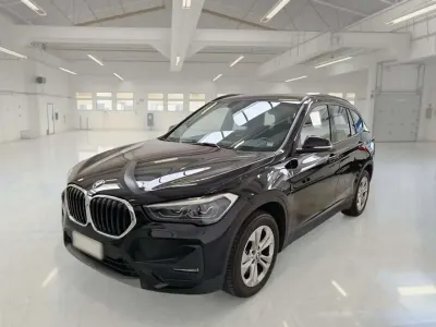 Usata BMW X1 Advantage 125 CV (91 kW) 2021 Nero SUV
