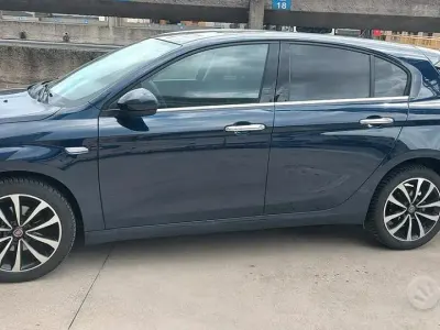 Usata Fiat Tipo Lounge 95 CV (69 kW) 2016 Blu Berlina