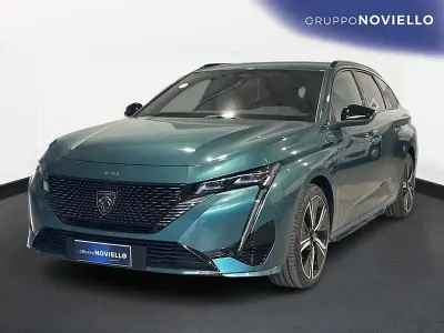 Nuova Peugeot 308 GT 131 CV (96 kW) 2025 Verde Station wagon