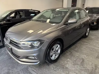 Usata VW Polo Comfortline 80 CV (58 kW) 2018 Grigio Utilitaria