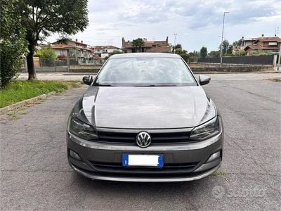 Usata VW Polo 90 CV (66 kW) 2019 Grigio Utilitaria