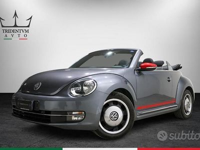 Usata VW Beetle Cabriolet Design 110 CV (80 kW) 2015 Grigio Cabrio