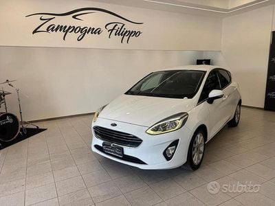 Usata Ford Fiesta Titanium 86 CV (63 kW) 2019 Bianco Utilitaria