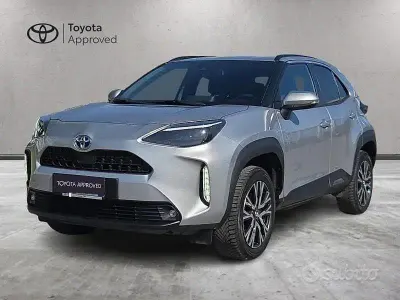 Usata Toyota Yaris Cross Trend 116 CV (85 kW) 2023 Grigio SUV