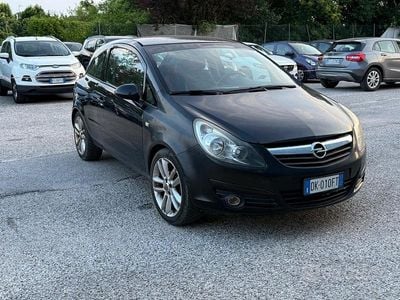 Usata Opel Corsa Club 80 CV (58 kW) 2008 Nero Utilitaria