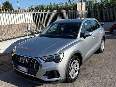 Usata Audi Q3 Ambiente 150 CV (110 kW) 2019 Grigio SUV