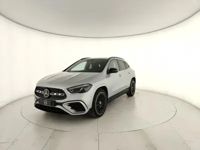 Nuova Mercedes GLA180 136 CV (100 kW) 2026 Argento SUV