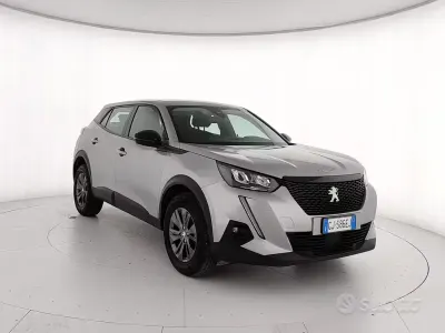 Usata Peugeot 2008 Active 101 CV (74 kW) 2022 Grigio SUV