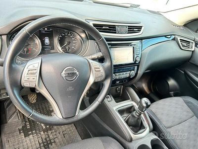 Usata Nissan Qashqai 2015 Bianco SUV